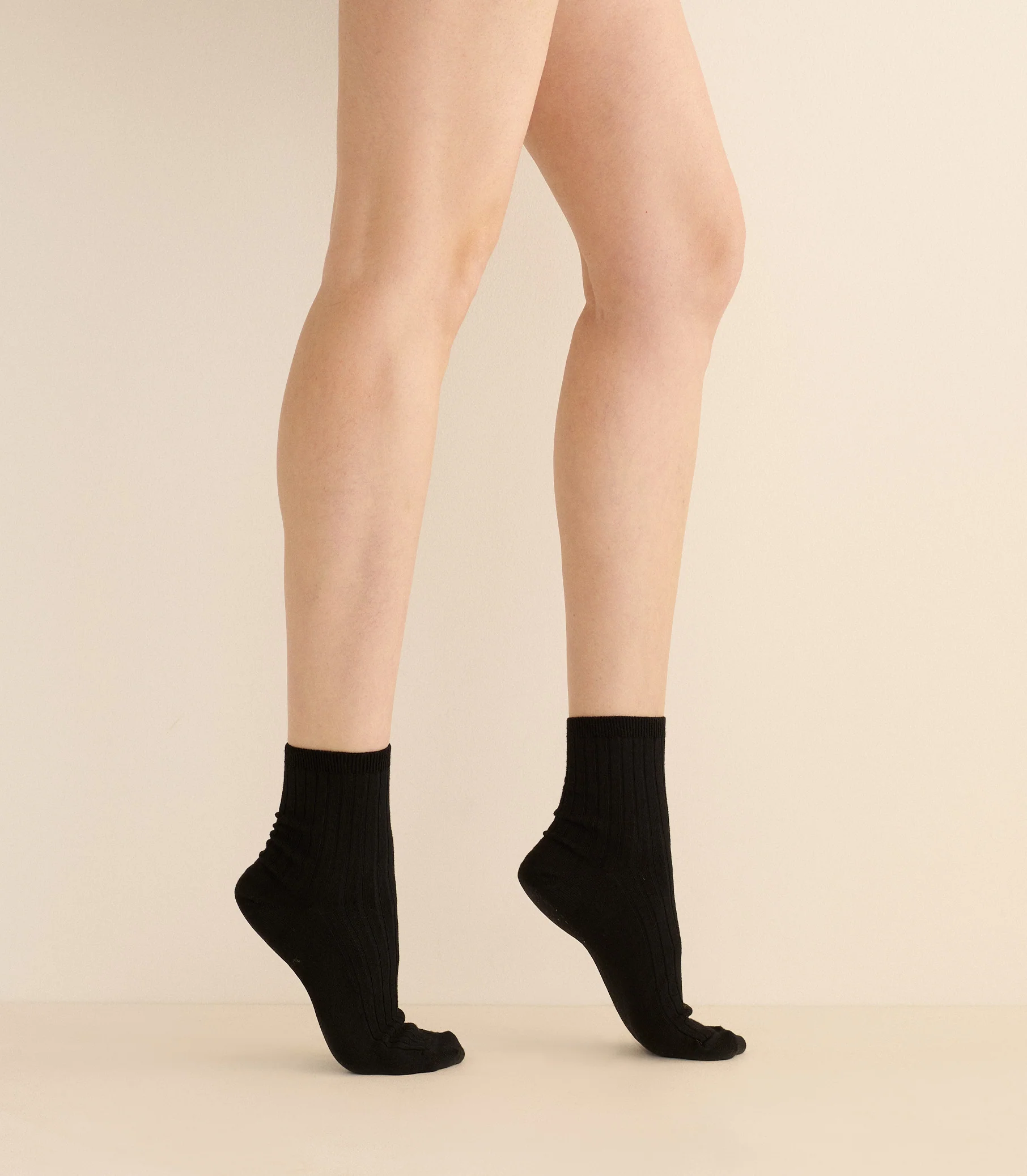 COLLÉGIEN ANKLE SOCK -- NOIR DE CHARBON - Image 2