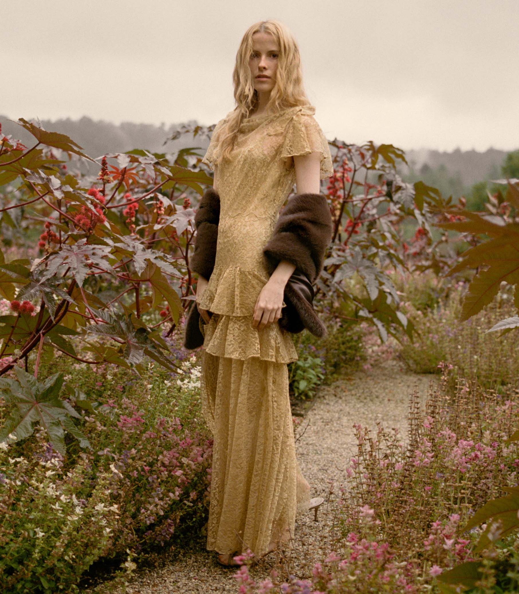 GARBO DRESS -- BURNISHED GOLD LACE - Image 4