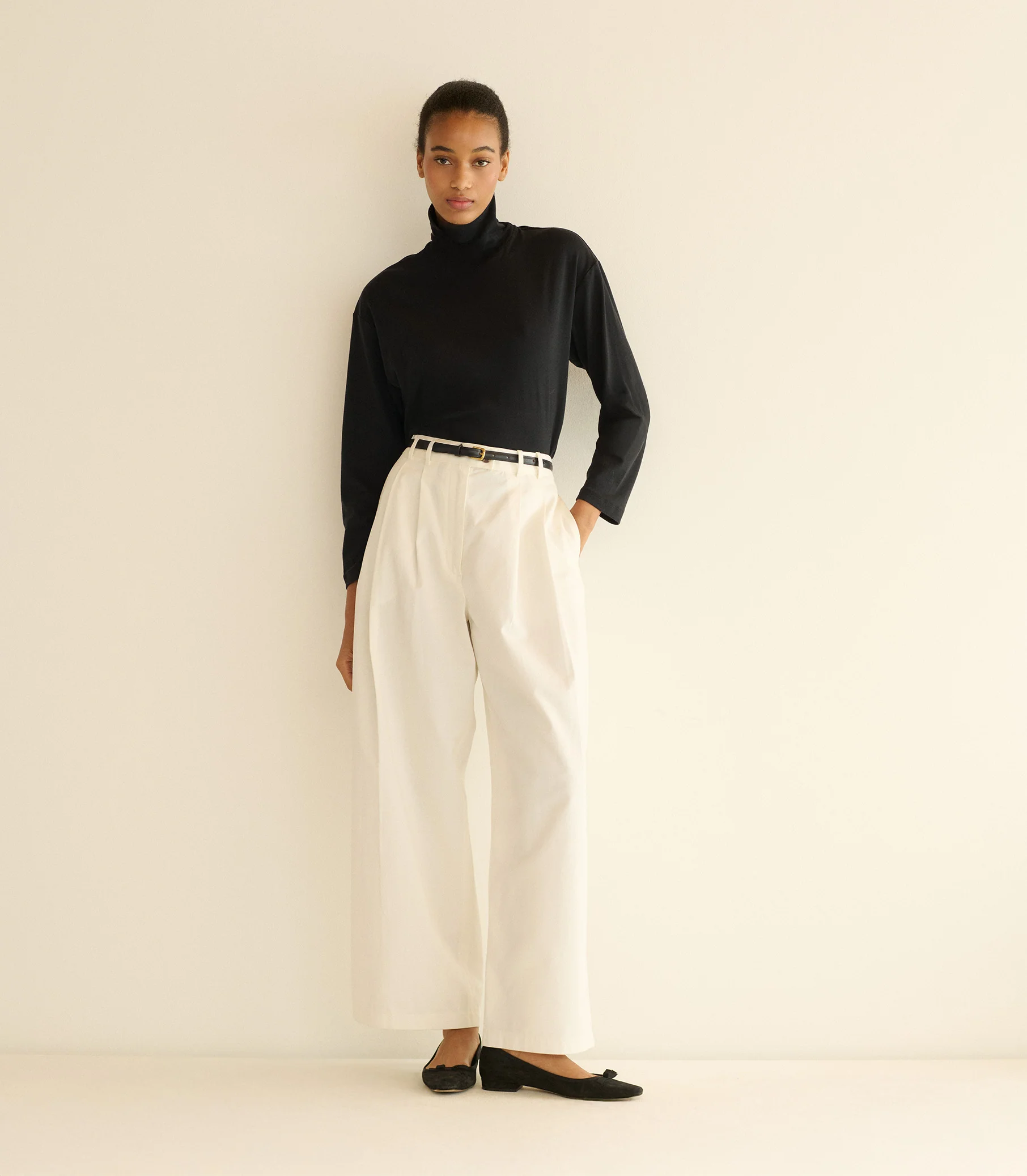 HAWTHORN TURTLENECK -- BLACK - Image 2