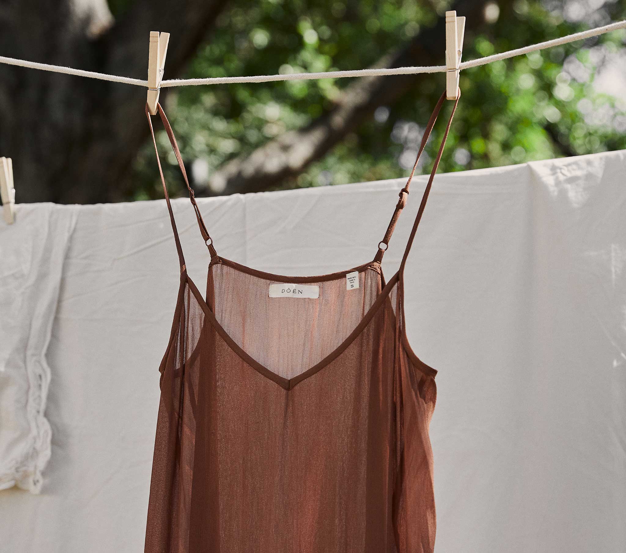 LONG DEEP V-NECK SLIP -- CAROB - Image 3
