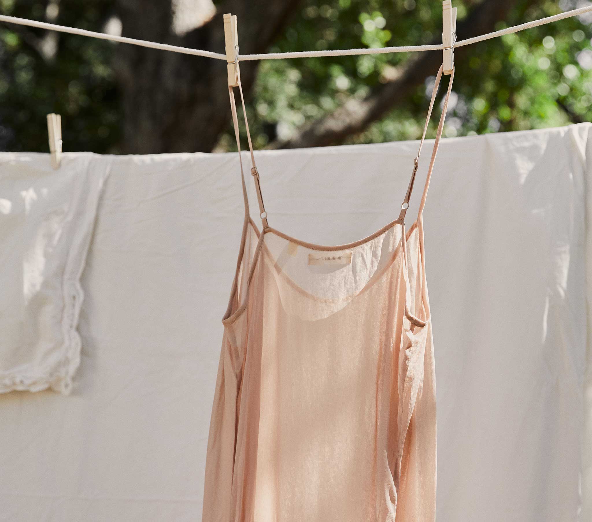 LONG SCOOP NECK SLIP -- CONCH - Image 4